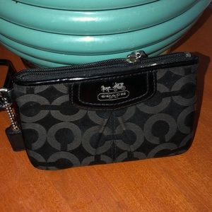 Coach wristlet ❤️
